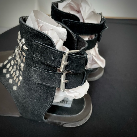 Rock n’ Roll Steve Madden Gladiator Sandals - Picture 4 of 6